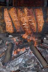 Lachs am Holzkohlengrill