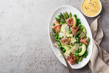 asparagus, avocado and prosciutto salad,