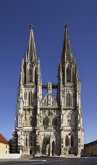 Naklejka premium Church of St. Peter - Regensburg Cathedral in Regensburg. Bavaria. Germany