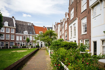 Fototapeta na wymiar Begijnhof in Amsterdam, Niederlande
