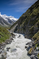 Fototapeta na wymiar Fast flowing river at Aoraki Mount Cook national park, New Zealand