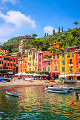 Beautiful bay with colorful houses in Portofino,  Liguria, Italy - obrazy, fototapety, plakaty