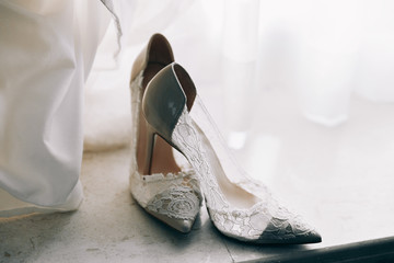 Nice wedding shoes.Bride's shoes