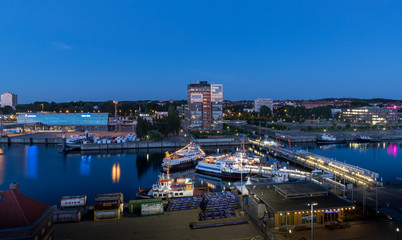 Überblick über die Kieler Förde an einem Sommerabend