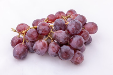 bunch of purple grapes