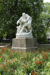 Family at Jardin du Luxemberg