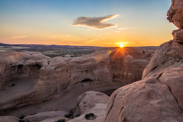 Fototapeta na wymiar Sunrise over beautiful rock formations in Arches National Park, Utah