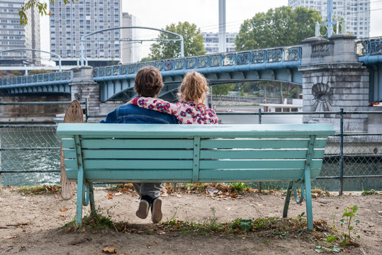 Sc&egrave;ne de vie &agrave; Paris