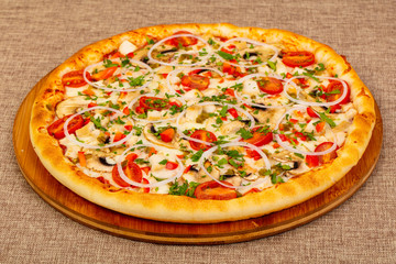 Pizza with mushroom and chicken