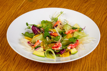 Salad with natural crab