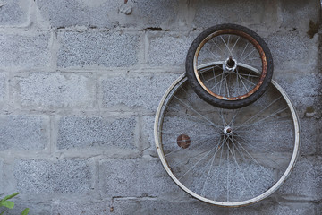 Fototapeta na wymiar old bicycle tires in the garage