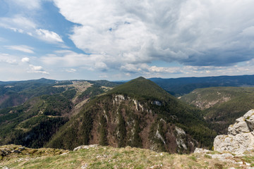 Obraz premium Mountains with sky and clouds