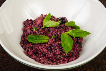 Delicious quinoa porridge