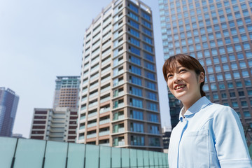 都会の看護師