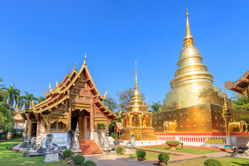 Naklejka premium Wat Phra Singh Woramahawihan in Chiang Mai, North of Thailand