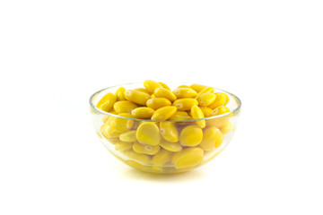 Lupini in ciotola di vetro
