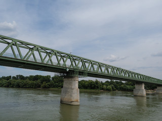 Donaukreuzfahrt in Ungarn und Österreich