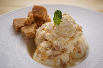 Tablet Ice Cream Decorated with Homemade Tablet