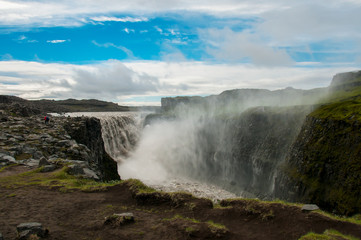 A imponente cascata de Dettifoss, na Islândia