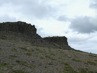 A imponente fortaleza de basalto Borgarvirki, no norte da Islândia
