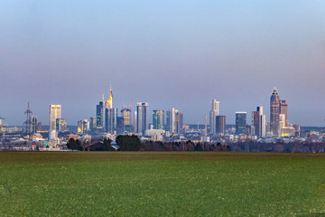 Fototapeta na wymiar panorama of Frankfurt skyline by night