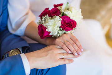 Obraz na płótnie Canvas Wedding and hands with rings