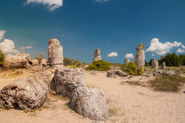Pobiti Kamani