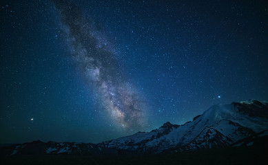 Fototapeta na wymiar Milky Way Over Mount Rainier