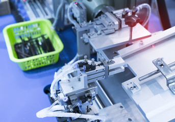 Pneumatic input to robot handle grip handle