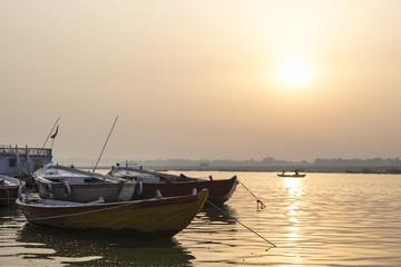 Fototapeta premium Sunrise over Ganges, Varanasi, India