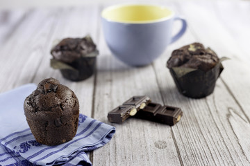 Chocolat cupcake and blue napkin