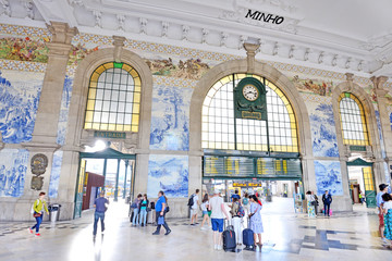 Railway station Sao Bento in Porto