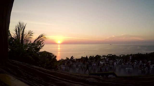 Time laps video of a Sunset in kho phangan Thailand
from the "Amsterdam bar" to the sea