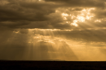 Obraz na płótnie Canvas Beautiful cloudy sunset in Africa