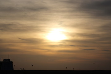 Abendsonne hinter Wolken