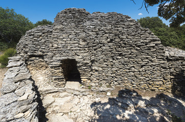 Ancient stone buildings, Bories village, Gordes, Provence-Alpes-Cote d‘Azur, France, Europe