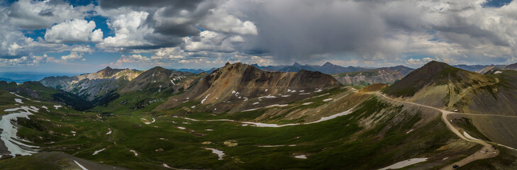 Engineer Pass Colorado view from the top, panoramic shot - obrazy, fototapety, plakaty