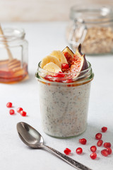 overnight  oatmeal with fruits