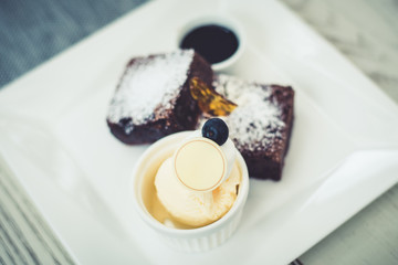 Dark chocolate brownies