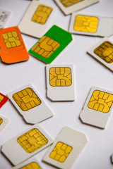 Mehrere unterschiedliche Mobilfunk Sim Karten