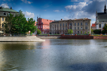 Zabytkowa architektura miasta Wrocławia, Polska