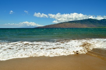 Beach waves in Maui, Hawaii 