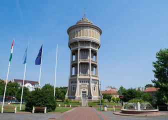 V&iacute;ztorony water tower and fountain in the city of Szeged, Hungary