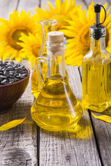 Ingredient  oil , seeds and sunflower