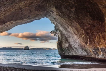 Fotobehang Cathedral Cove of New Zealand © ChyeSeng
