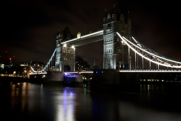 Obraz premium Wieża most