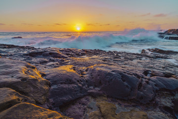 Fototapeta na wymiar Beautiful Sunset in Ocean Beach, San Diego.