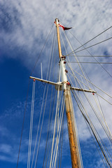 Ship mast