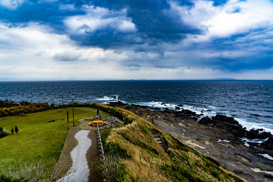 荒波 Stock Photos And Royalty Free Images Vectors And Illustrations Adobe Stock