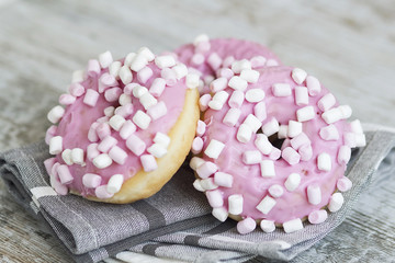 Fototapeta na wymiar Pink donuts
